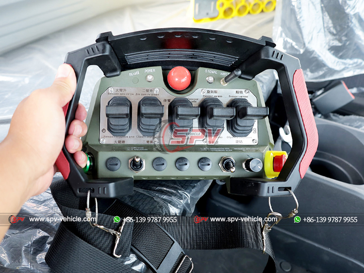 ISUZU Articulated Loader Crane - Operation Panel